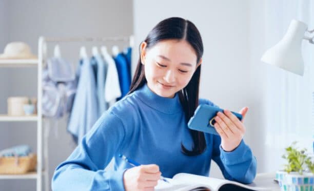 【共通点①】自宅完結型の通信教育